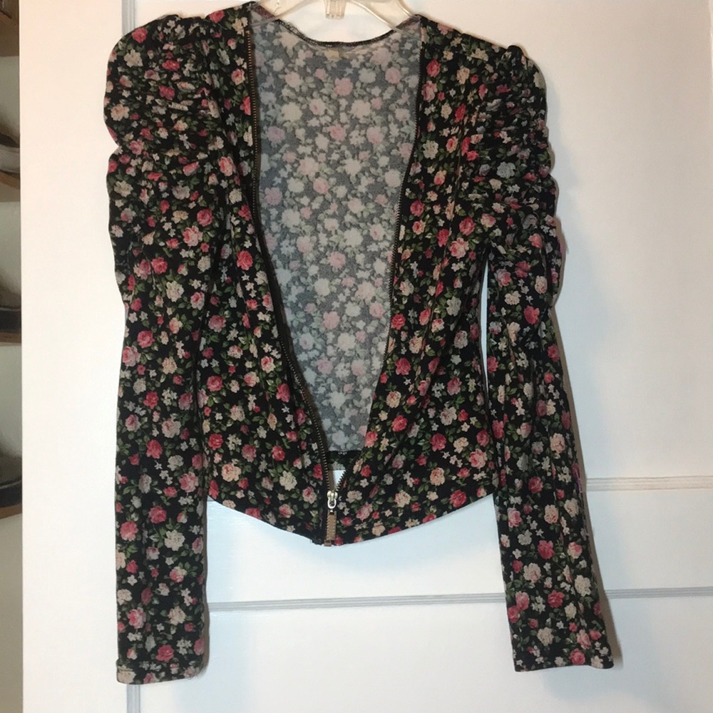 Floral fitted sweater